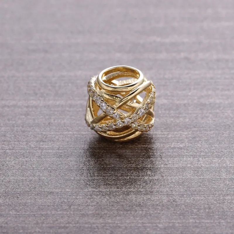 (kép) PANDORA Galaxis áttört mintás charm cirkóniával - 750827CZ - Megtekintés 4