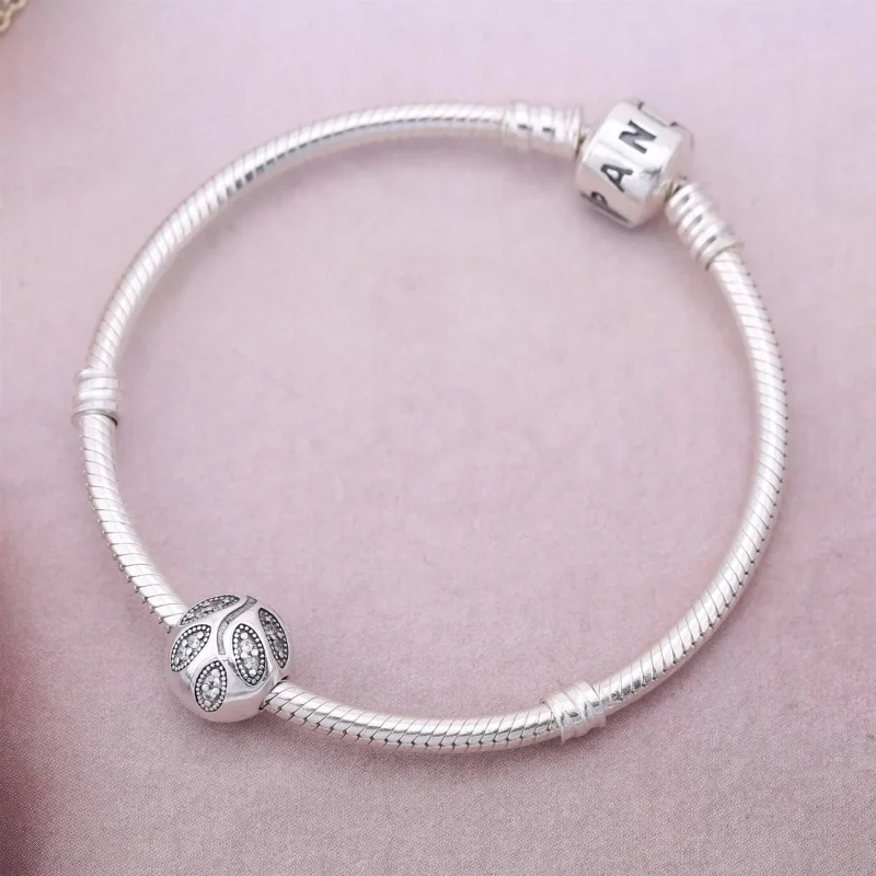 (kép) PANDORA Ragyogó levelek clip/rögzített charm - 791416CZ - Megtekintés 2