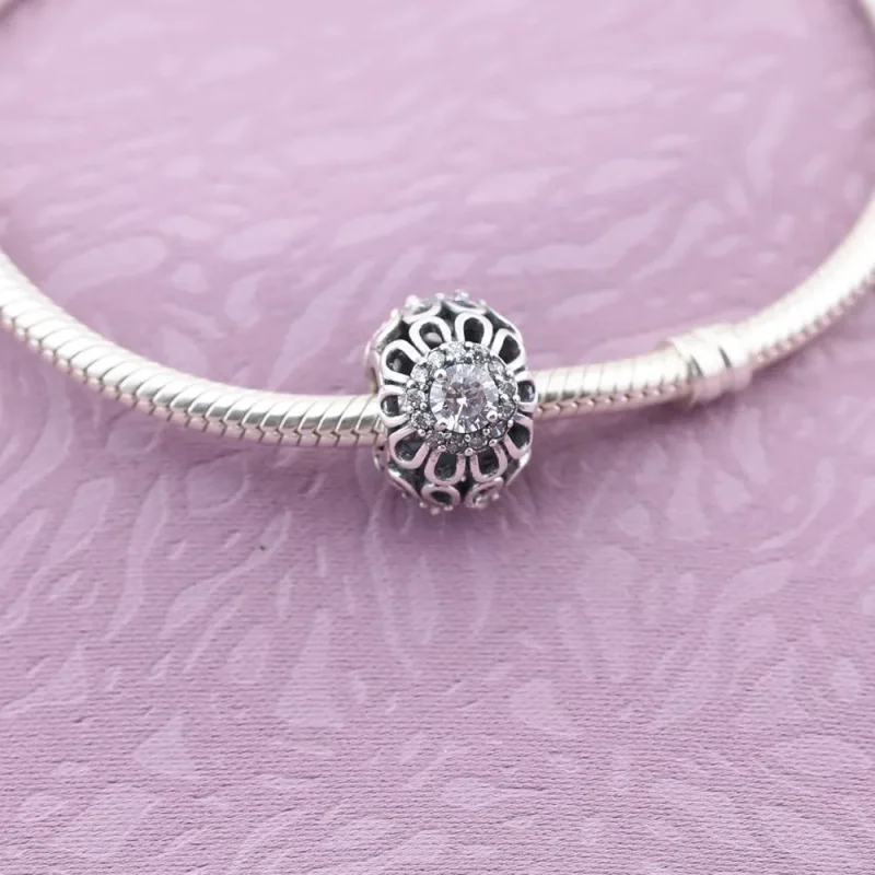 (kép) PANDORA Szikrázó virágok áttört mintás charm - 791260CZ - Megtekintés 2