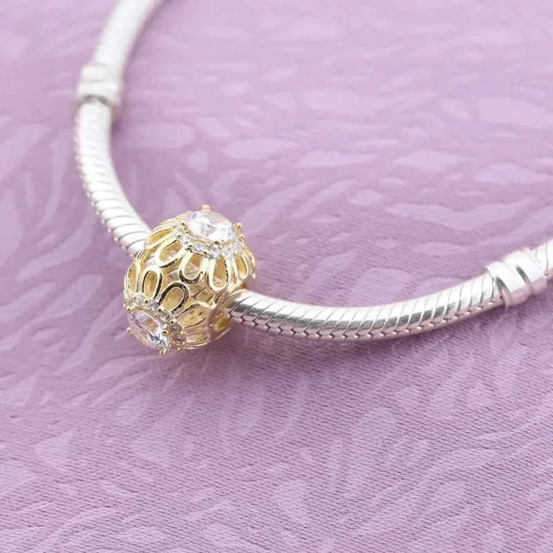 (kép) PANDORA Szikrázó virágok áttört mintás charm - 791260CZ - Megtekintés 3