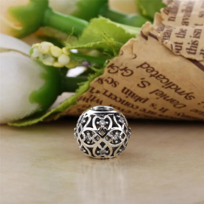 (kép) PANDORA Szövevényes háló áttört mintás charm - 791295CZ - Megtekintés 3
