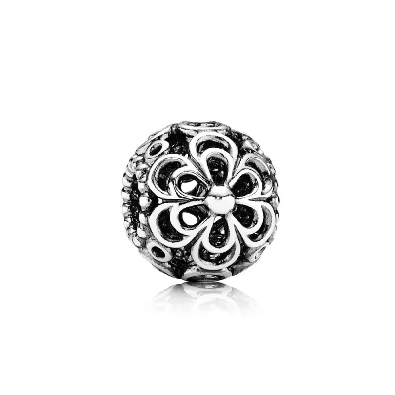 (kép) PANDORA Áttört mintás almavirág charm - 790965