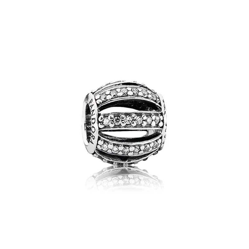 (kép) PANDORA Áttört mintás hordó alakú charm - 791115CZ