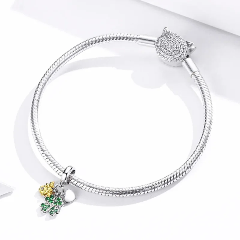 (kép) PANDORA típusú bicolor lóhere bee-vel függő charm - BSC303 - Megtekintés 3