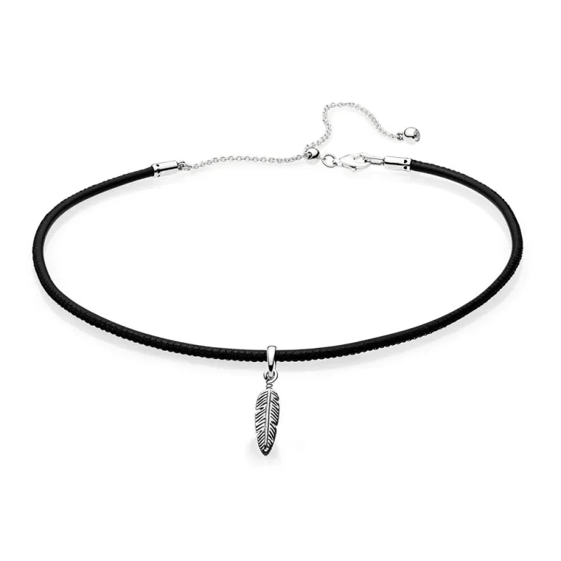 (kép) PANDORA Fonottbőr Choker & Toll medál