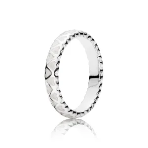 PANDORA Szíves ezüstgyűrű ezüstbe foglalt tűzzománccal - 190975EN23 (kép) PANDORA Szíves ezüstgyűrű ezüstbe foglalt tűzzománccal - 190975EN23