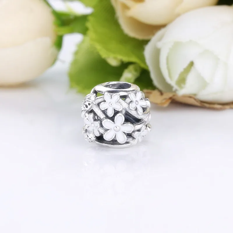 (kép) PANDORA Charm Áttört százszorszép virág - 788772C02 - Megtekintés 2