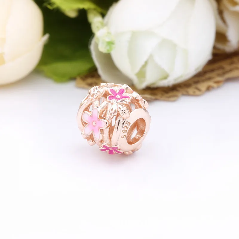 (kép) PANDORA áttört rózsaszín százszorszép charm - 788772C01 - Megtekintés 2
